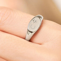 Oval Signet Ring (Silver)