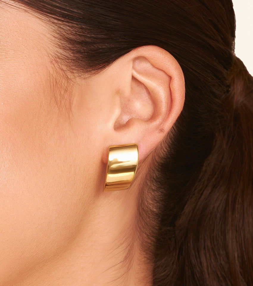 Vivid Edge Stud Earring (Gold)