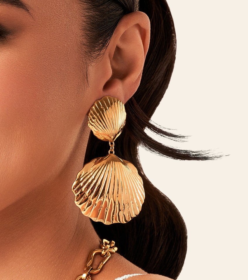 Ocean Shell Clip-On Earrings (Gold)