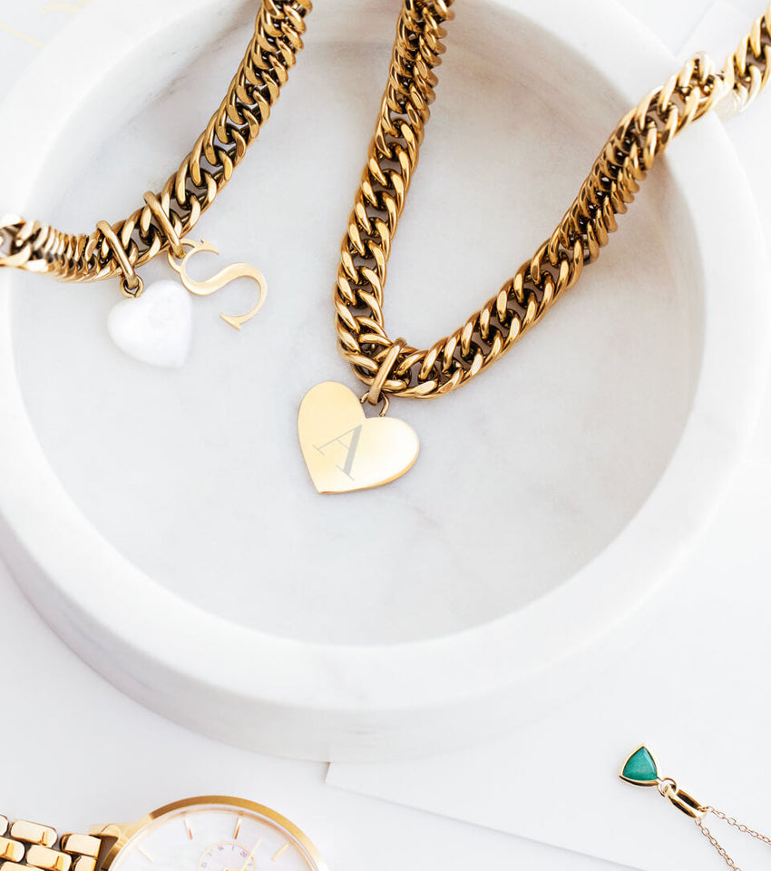 Heart Curb Chain Necklace (Gold)